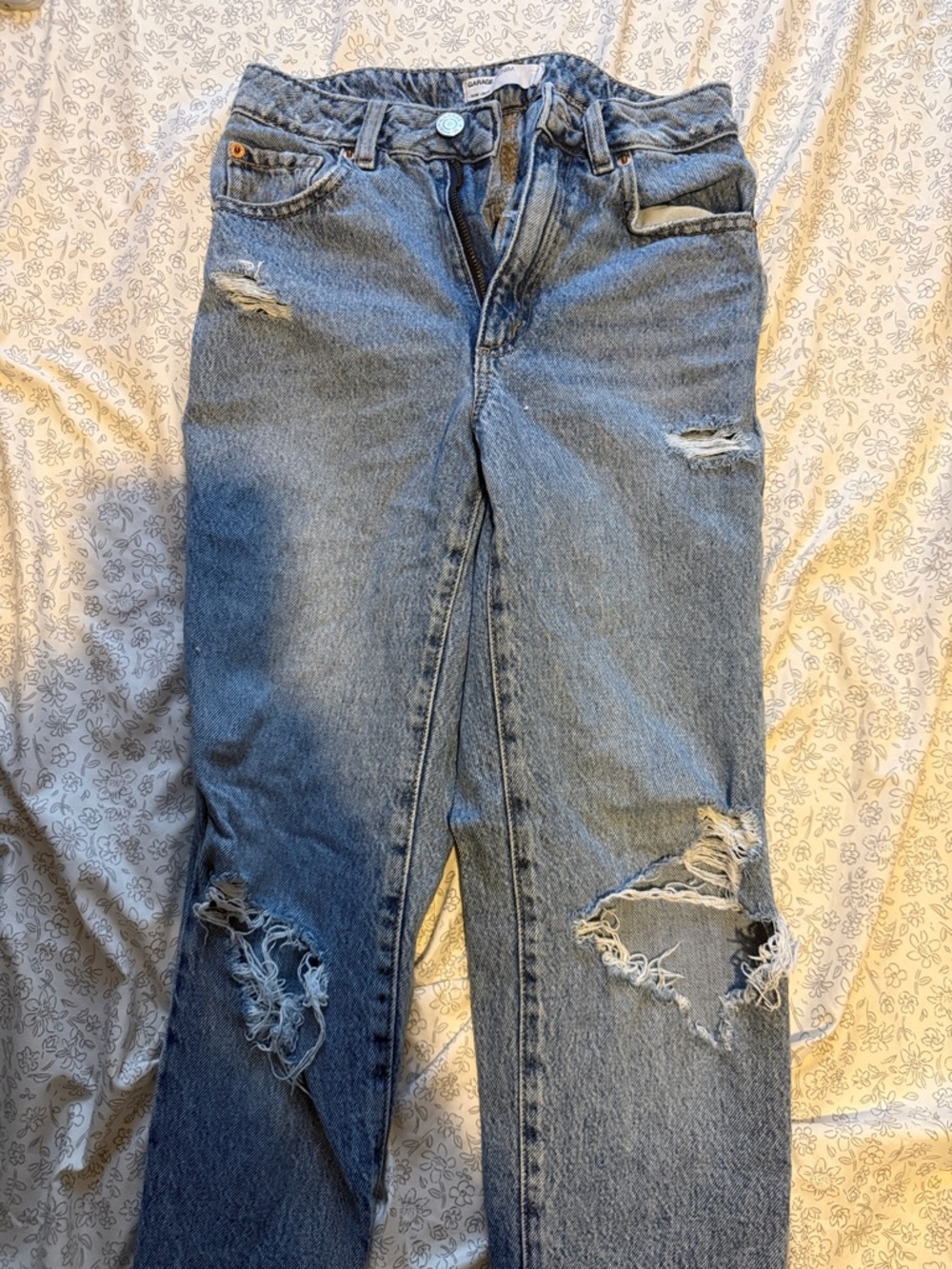 Garage Women's Light Blue  Denim Mom Jeans - Picture 4 of 11